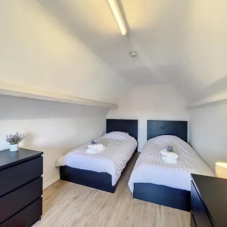 8660 - Flat Seaside